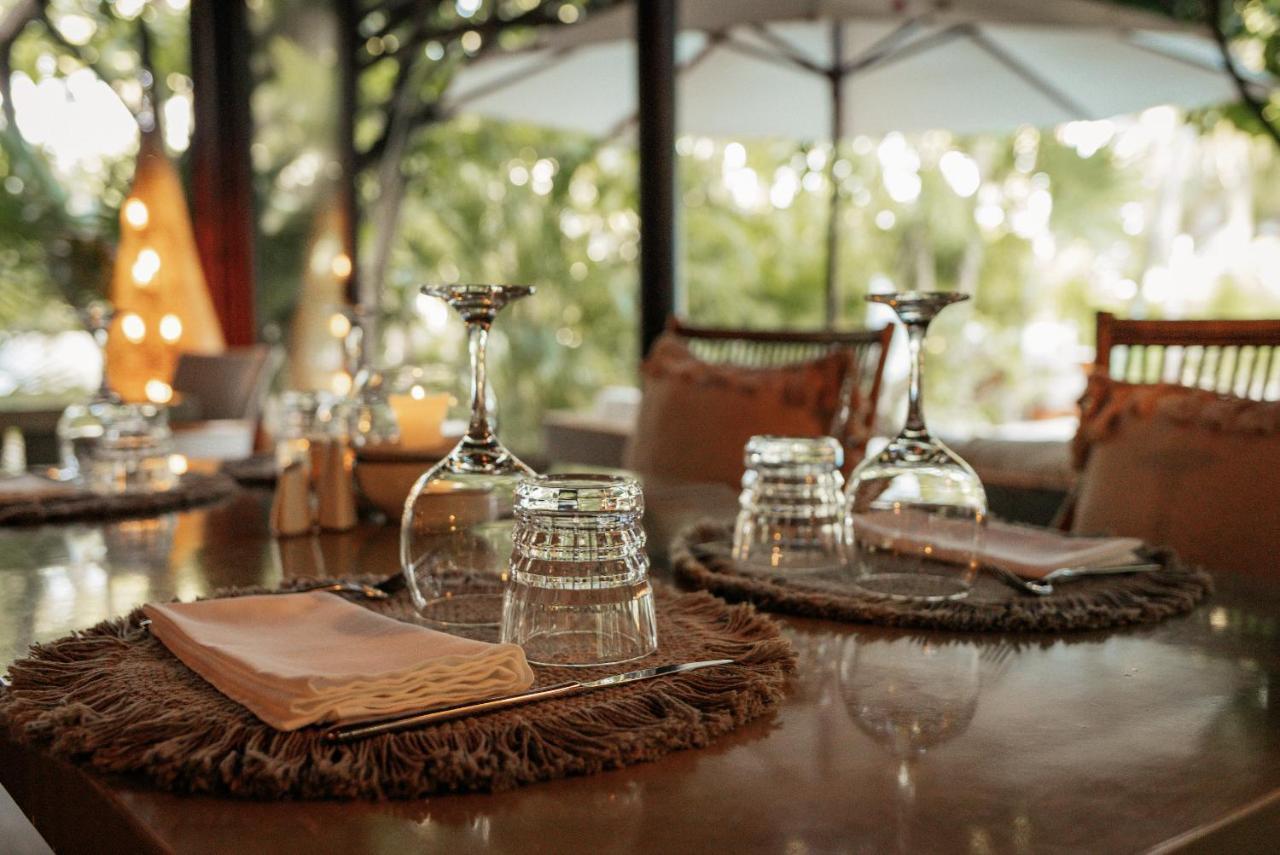 Jashita Hotel (Adults Only) ตูลุม ภายนอก รูปภาพ
