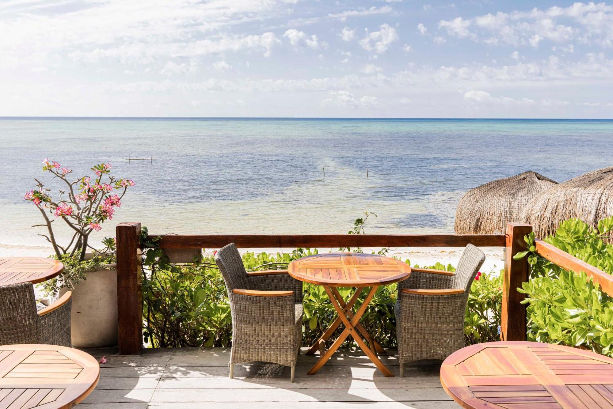 Jashita Hotel (Adults Only) ตูลุม ภายนอก รูปภาพ