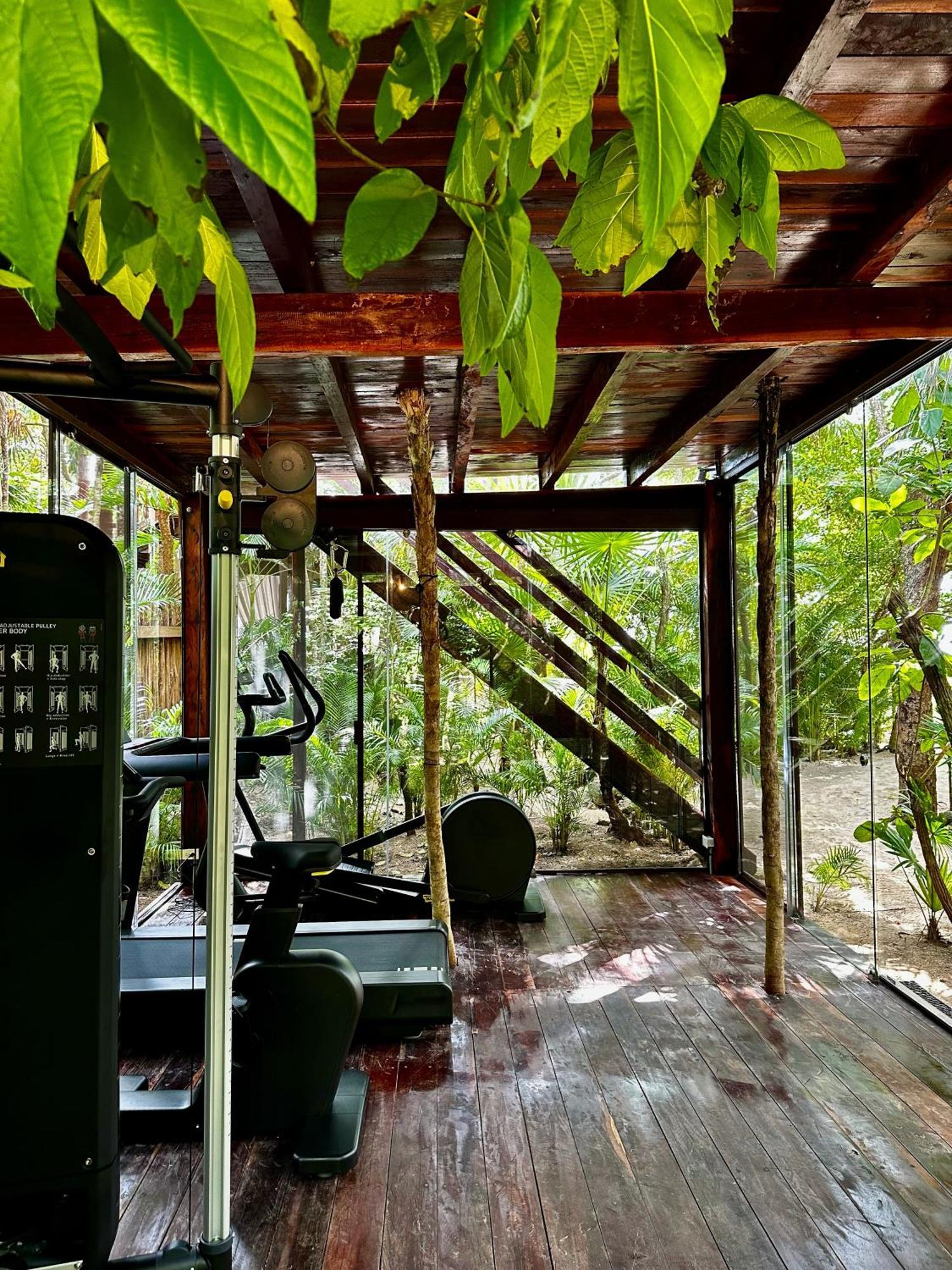Jashita Hotel (Adults Only) ตูลุม ภายนอก รูปภาพ