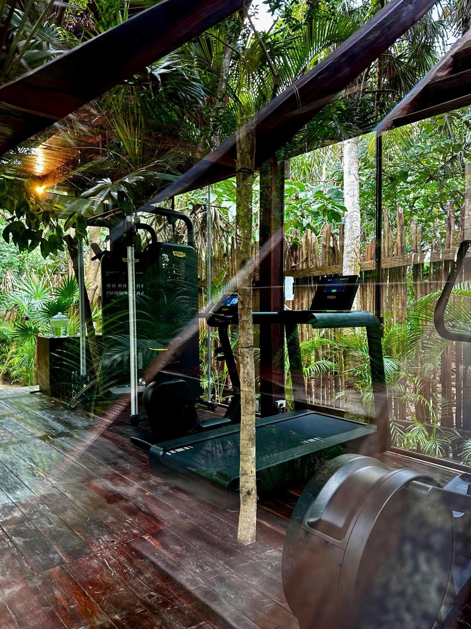 Jashita Hotel (Adults Only) ตูลุม ภายนอก รูปภาพ